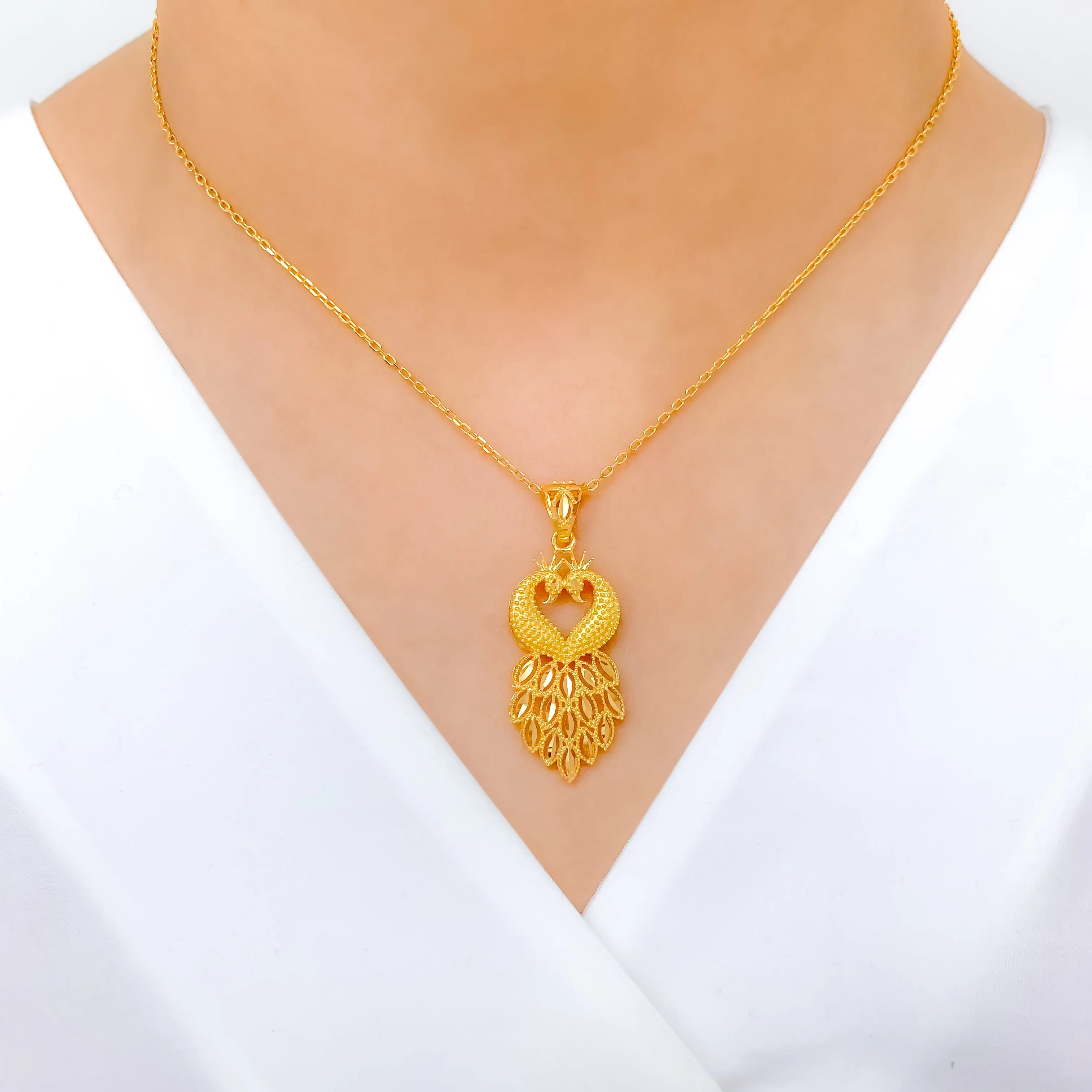 Beautiful Heart Peacock Pendant Set w/ Chain