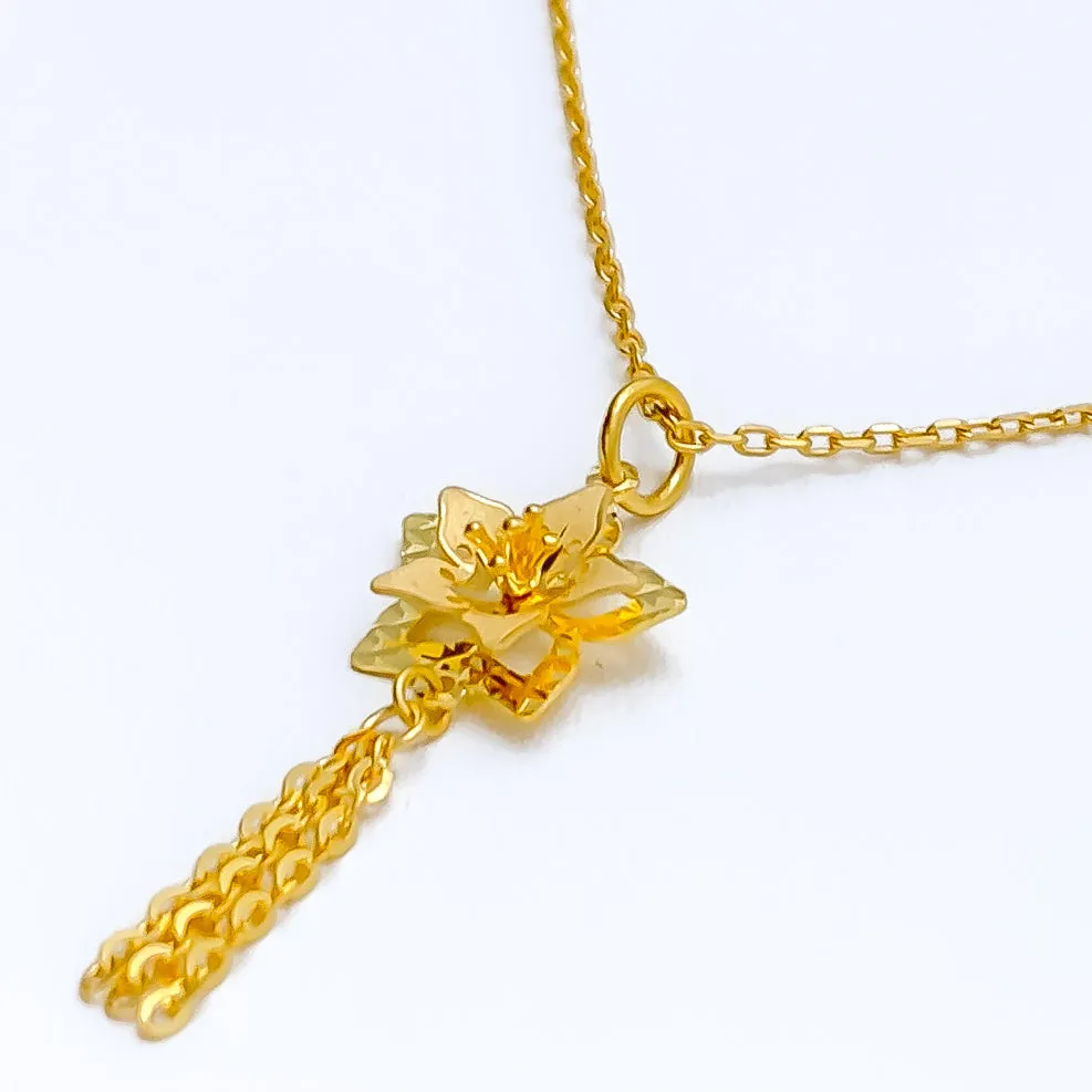 Blooming 22K Gold Floral Pendant Set