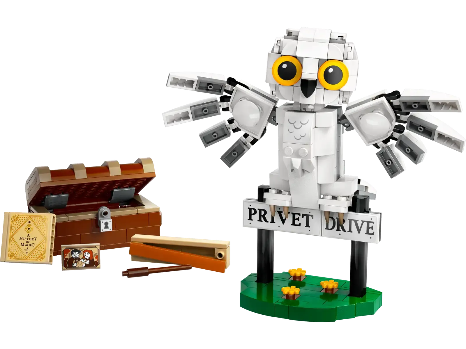 LEGO® Harry Potter™ Hedwig™ at 4 Privet Drive 76425